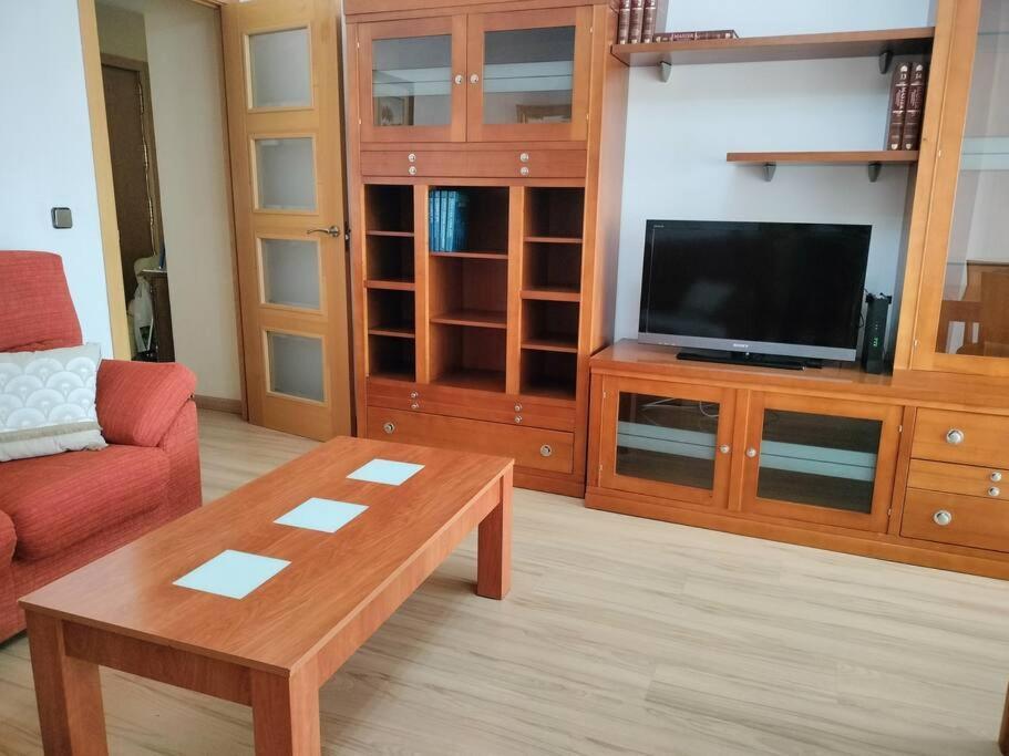 Apartamento Deluxe El Camino 알칼라데에나레스 외부 사진